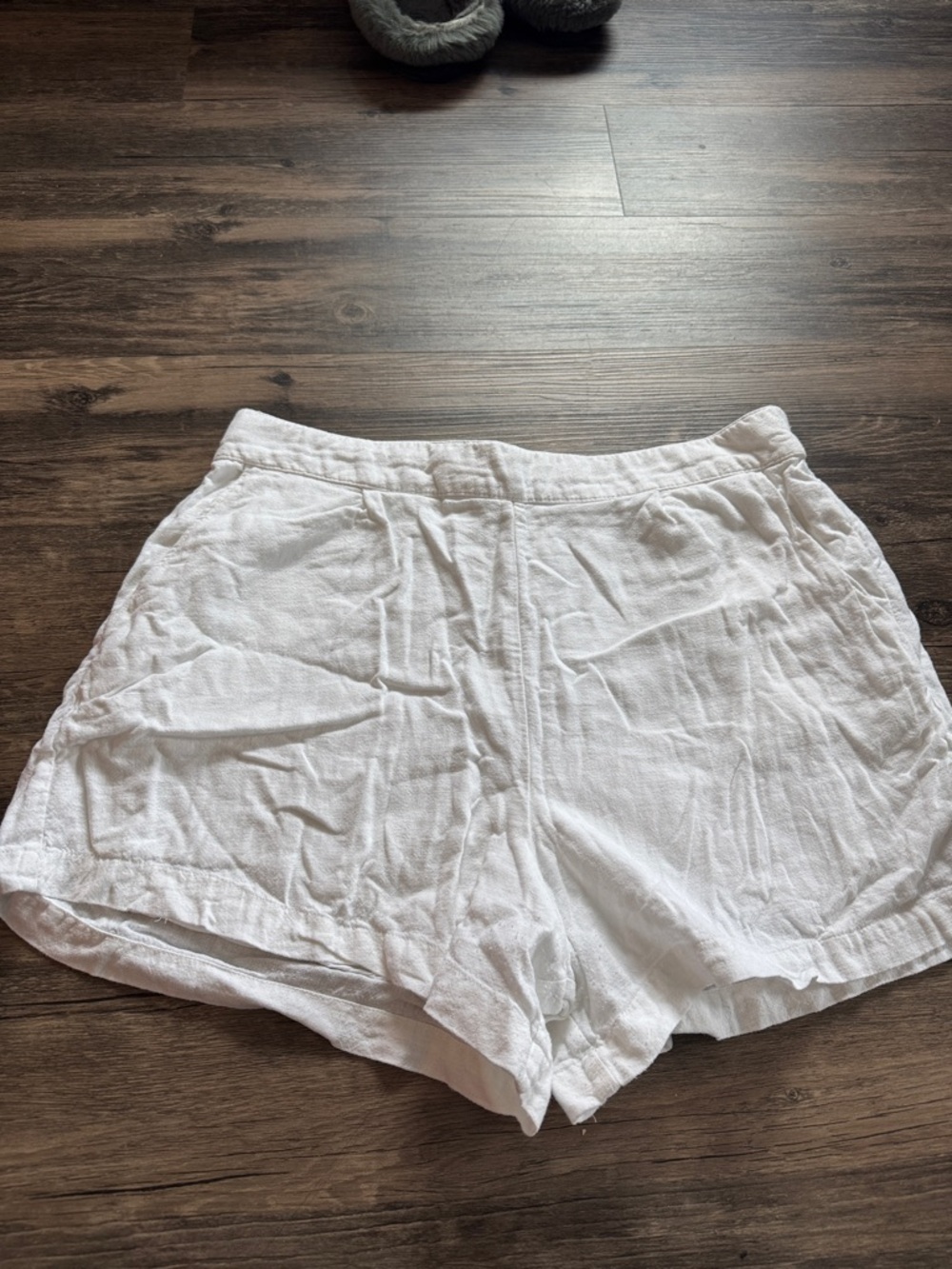 Abercrombie & Fitch White High-Waist Linen-Blend Women's Shorts